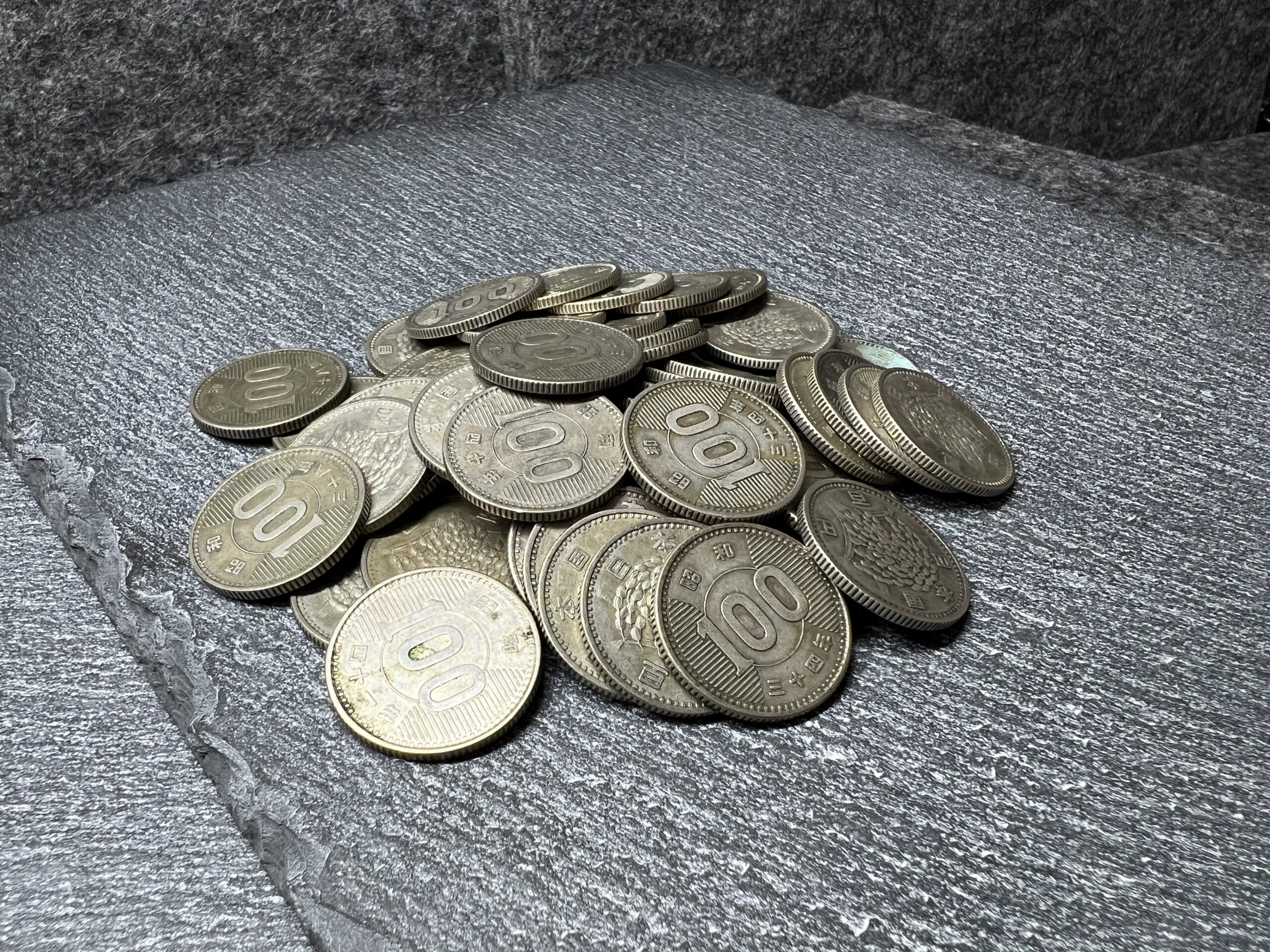 100円銀貨　買取させていただきました！