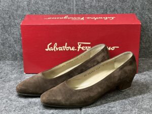 フェラガモ　パンプスお買取りさせていただきました！